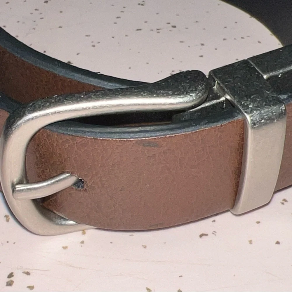 Levi Strauss & Co Youth Kids Brown Leather Belt Levi’s Size M (26-28)